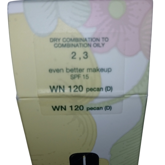 Clinique Even Better Face Makeup SPF 15 Foundation- WN 120 Pecan - Picture 3 of 6